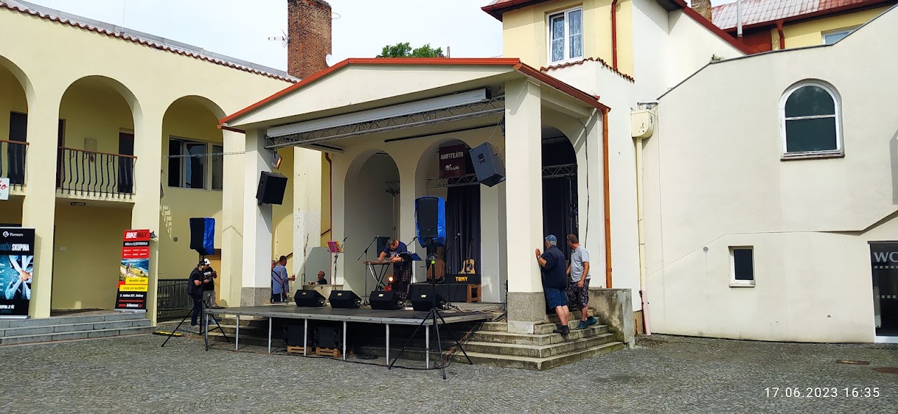 Letní kino Vysoké Mýto (M-klub)