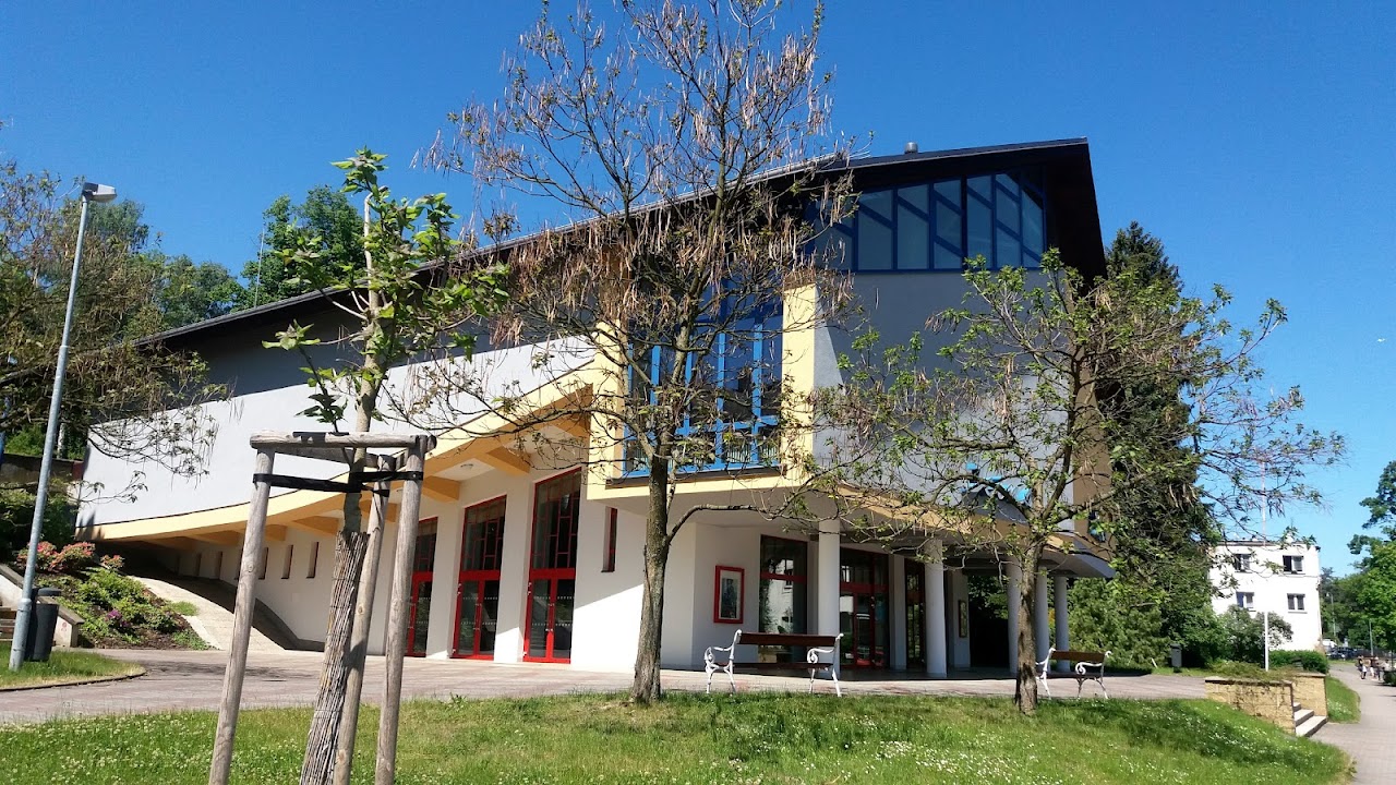 Letní kino Doksy (zámecký park)