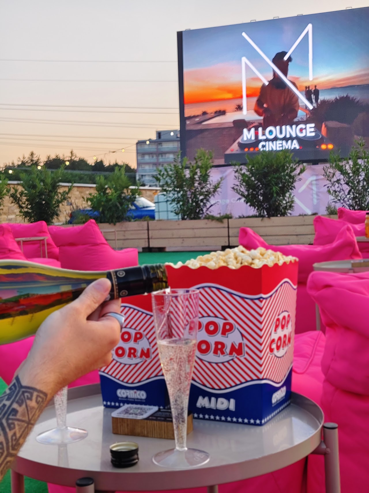 M Lounge Cinema